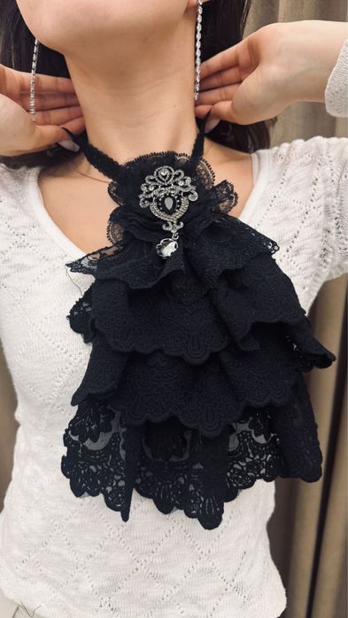 Набор кружевных аксессуаров