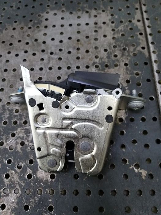 Broasca haion mercedes b class w247 a0997400600