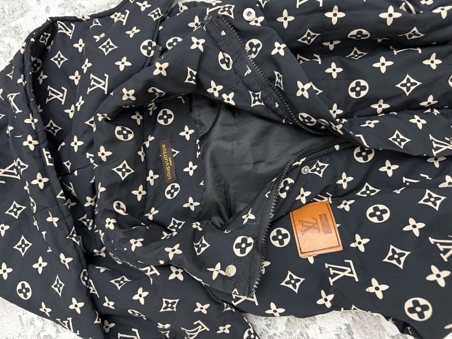 Куртки безрукавка за все 5000тг