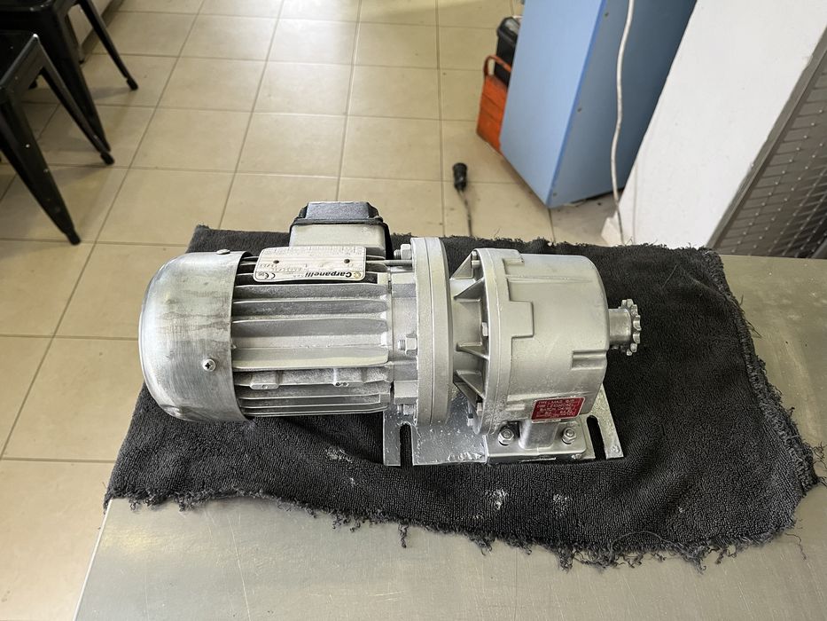 Двигател двигател