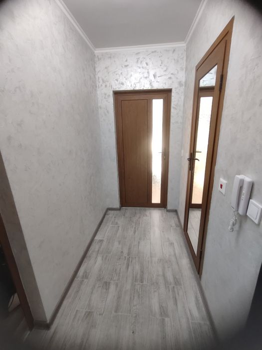 Дава се под наем Двустаен апартамент в Бургас, Изгрев - 63 кв.м за 692.07 € - Снимка #9