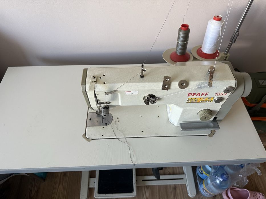 Masina de cusut PFAFF de vînzare