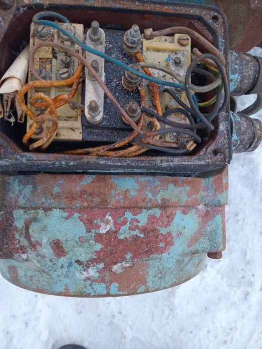 ПРОДАМ  Телфер Болгарский 2т, 12метровый