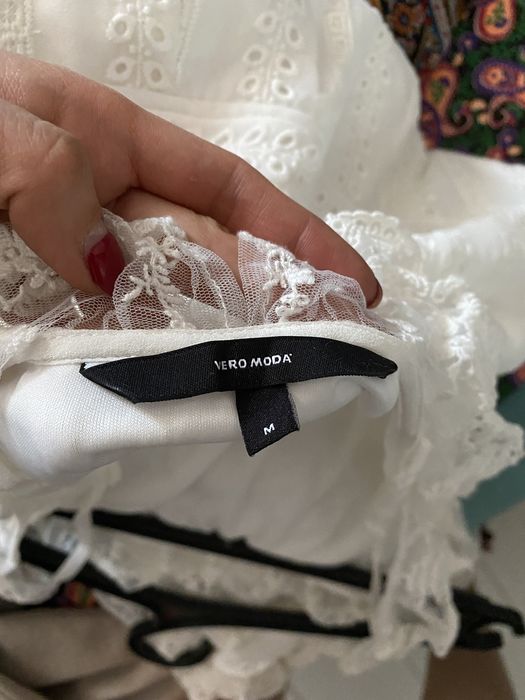 Новое кружевное платье VERO MODA