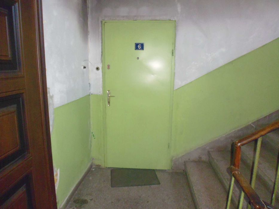 Двустаен апартамент, непреходен за продажба в ж.к.Надежда2, гр. София