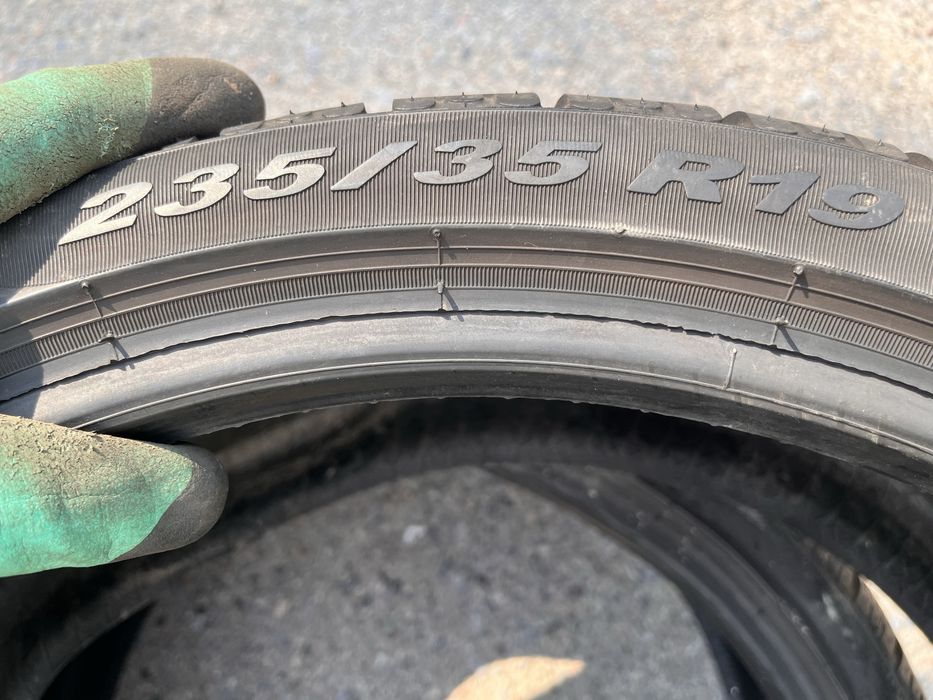 235//35//19 по парам