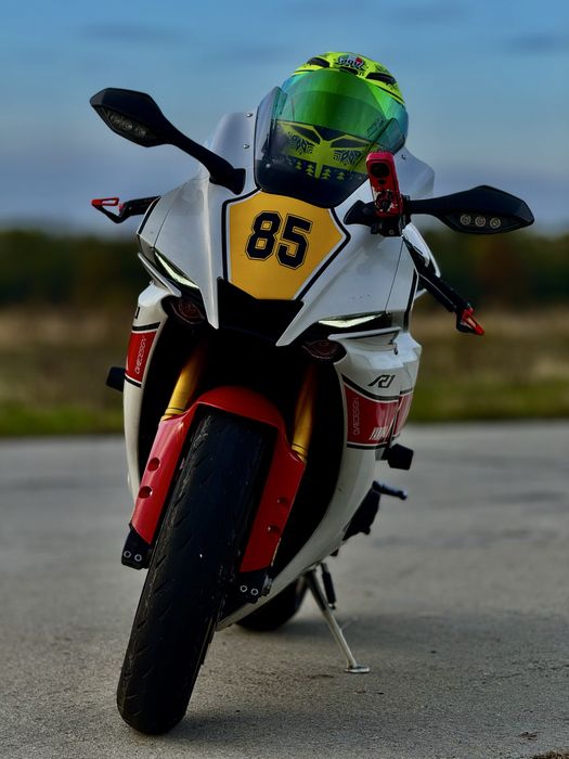 YAMAHA R1 2023 60 th anniversary