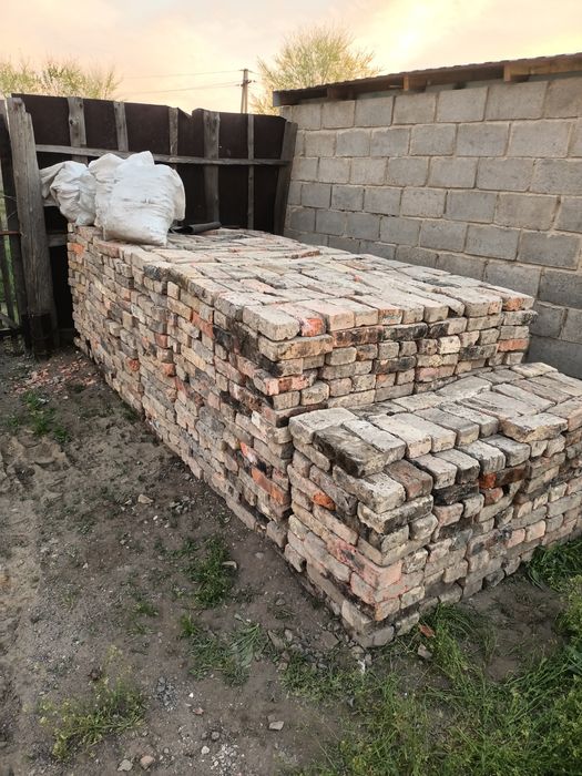 Продам кирпич б/у