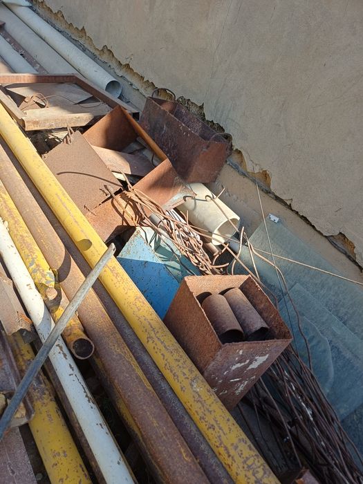 Темір бар.                .