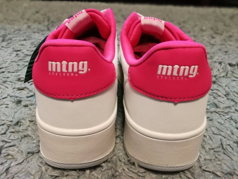 Дамски сникърси Mustang (Mtng)