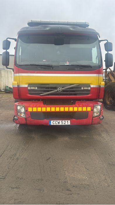 Volvo FE-280 4*2, platforma cu macara