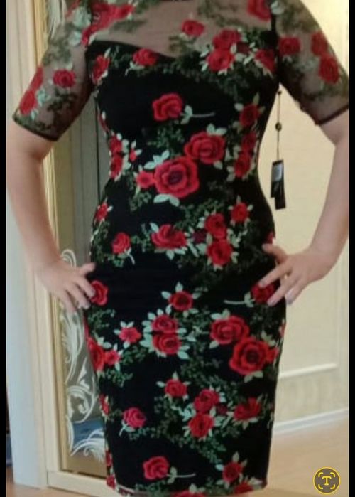 Платье. В отличном состоянии.