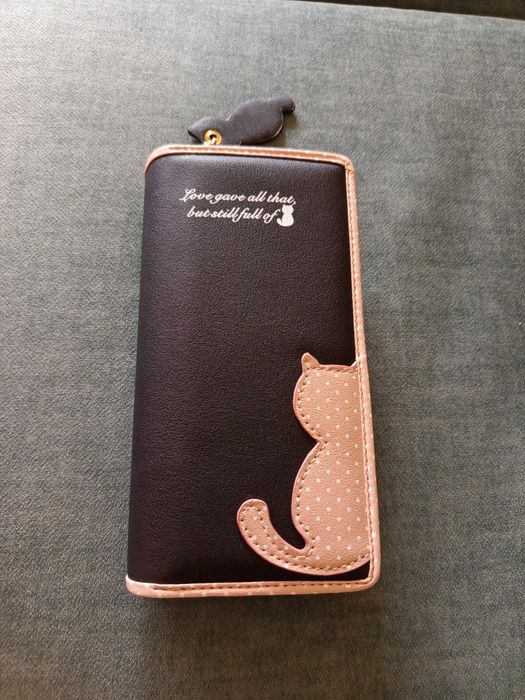 Голямо дамско портмоне