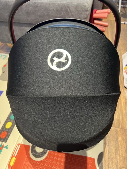 Стол за кола и база Cybex