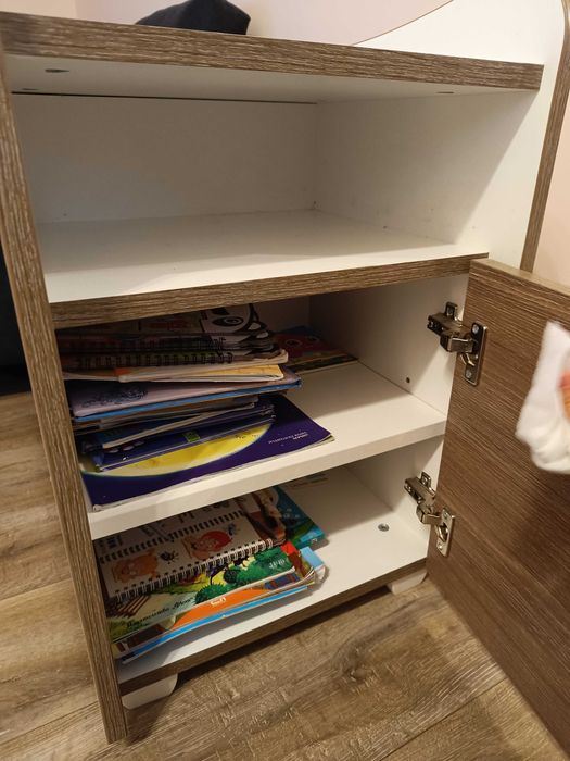 Бебешка кошара и повивалник