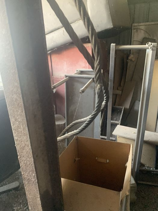 Продам тросс с карабином