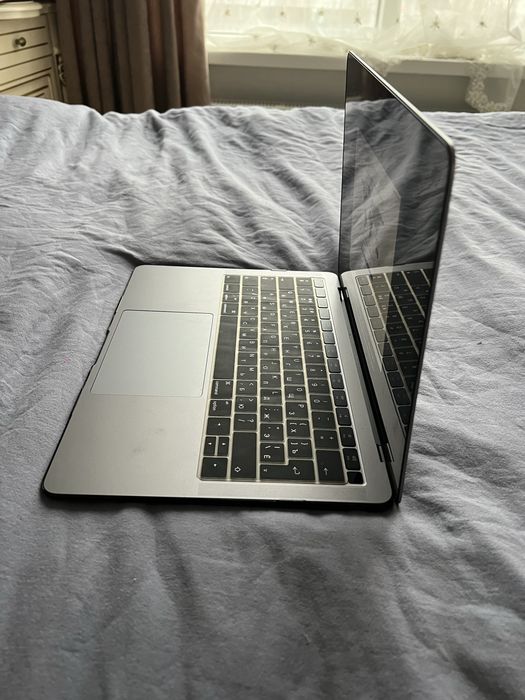 MacBook Air (Retina, 13-inch 2019