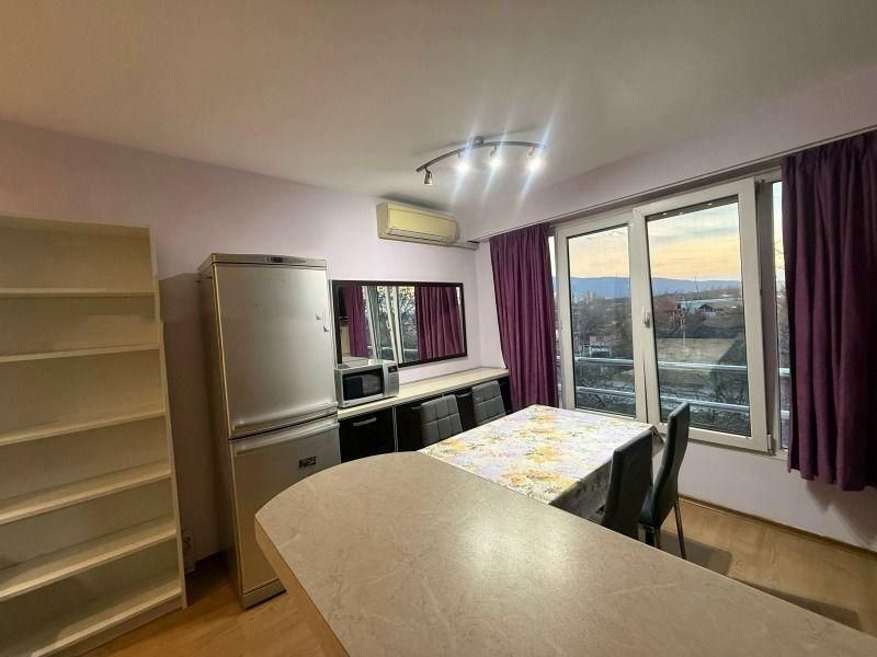 Двустаен, под наем, ж.к Надежда 1