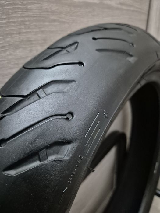 Anvelopa moto 120 70 17 Michelin Road 6 dot 2023