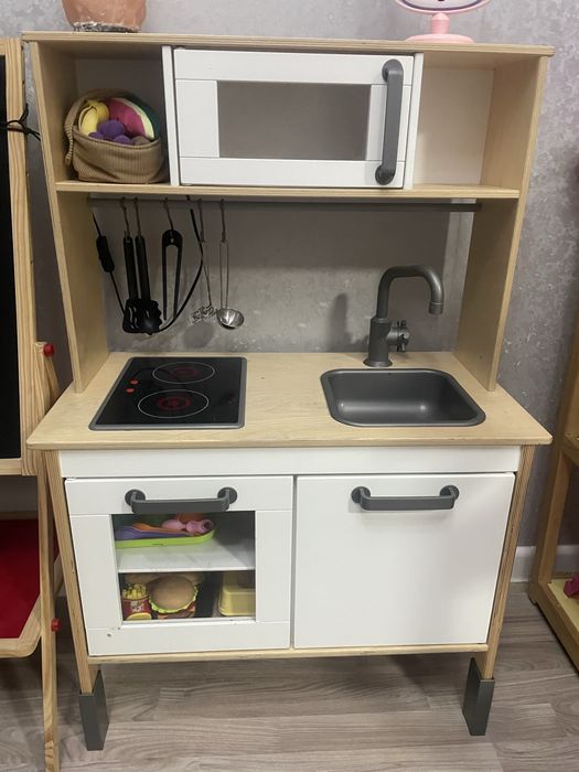 Детская кухня игровая ikea с игрушками б/у в хорошем состоянии
