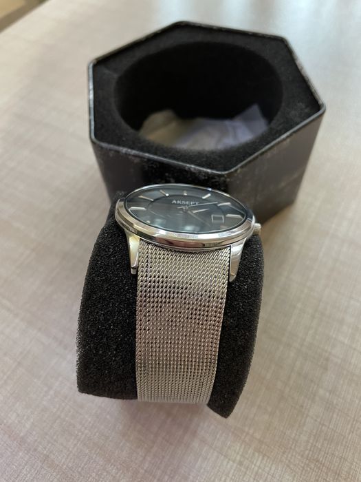 Часовник Aksept