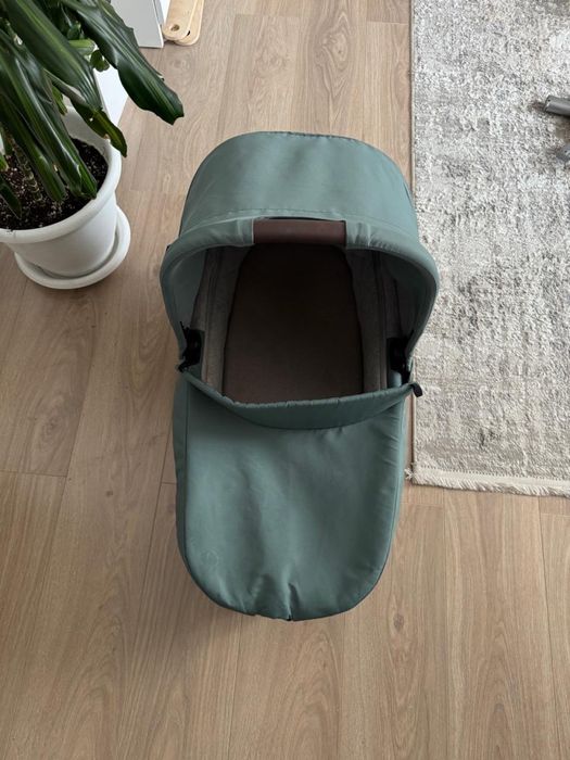 Продаётся коляска Easywalker Charley