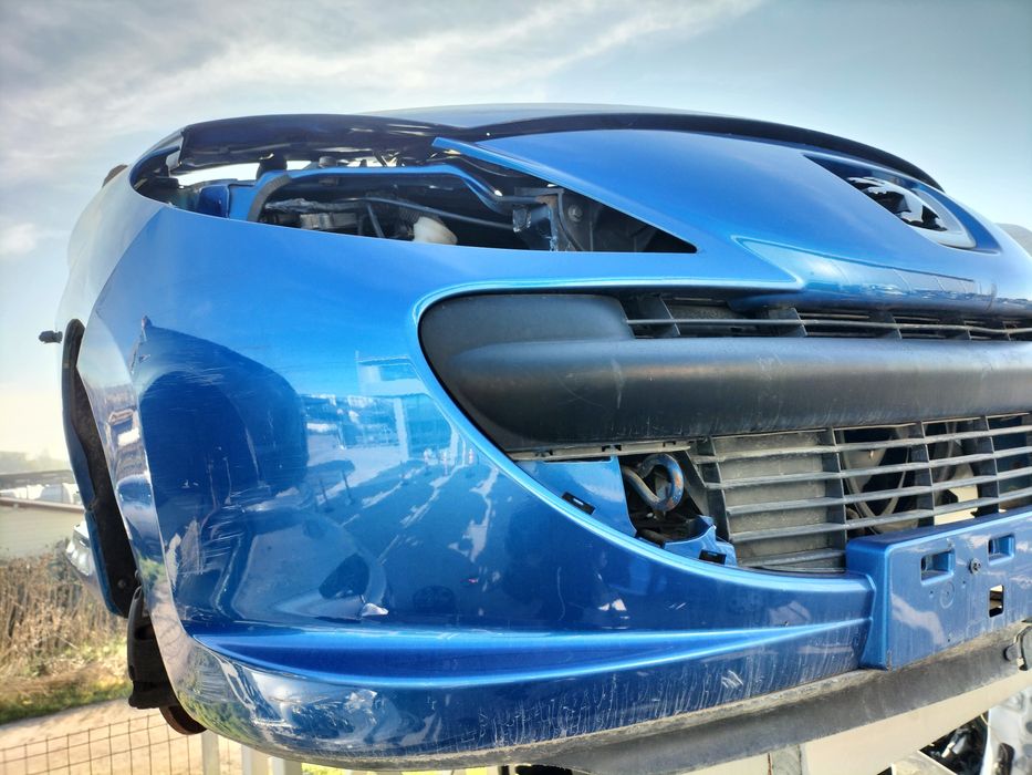 Предна броня Peugeot 206+ / Пежо 206+ 2010г.