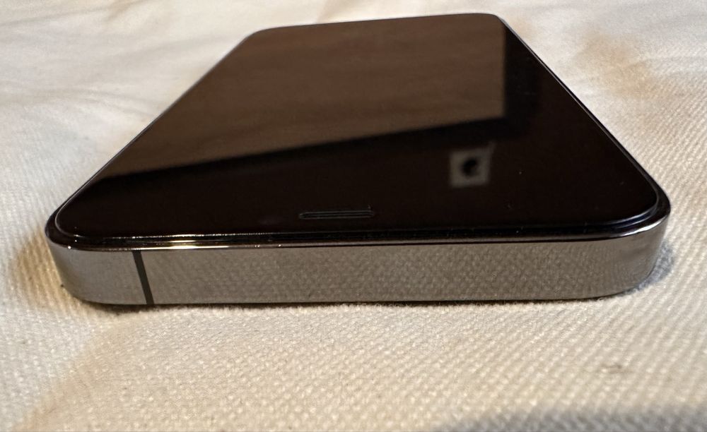 Iphone 12 pro 256 GB  като нов