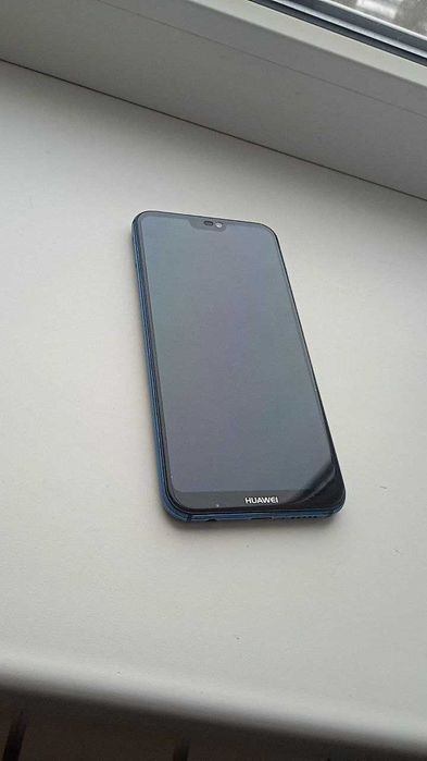 Продам Huawei P20 Lite