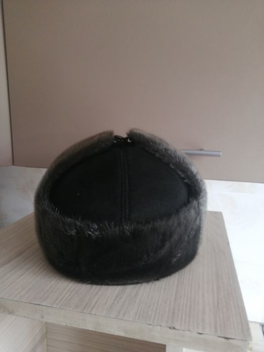 Продам зимние меховую кепку