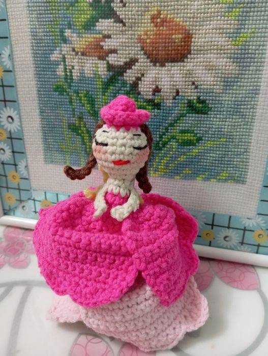 Девочка в цветке