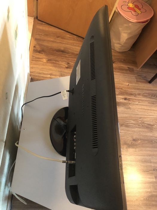 Телевизор “Samsung”