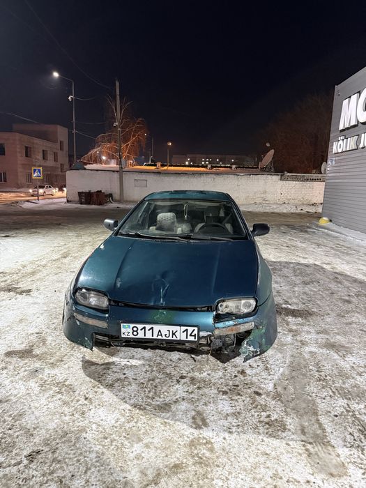 Мазда 323f  1996 год