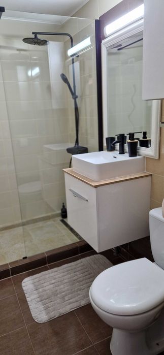 Inchiriez apartament 2 camere decomandate 55 mp Între Lacuri | Str. Tulcea | Renovat