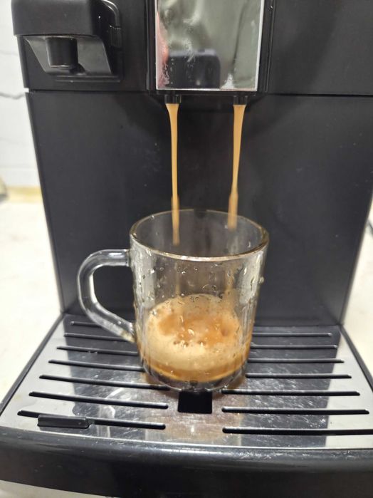 Espressor Automat Philips EP3550 Aparat cu Cafea Boabe Saeco Minuto