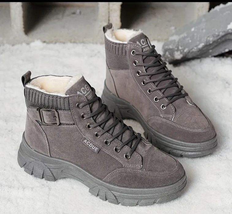 Женские зимние ботинки  40р