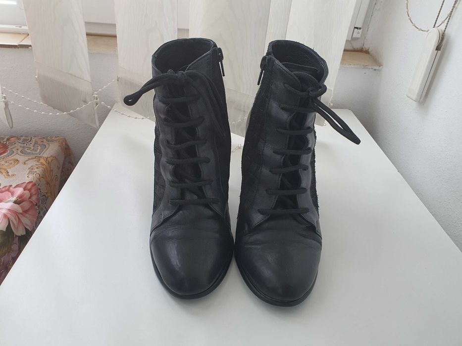 Botine din piele naturală foarte comode