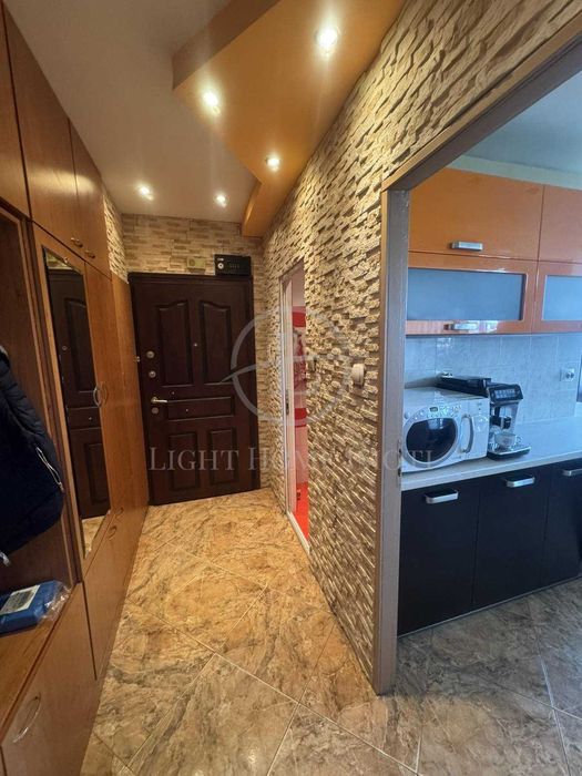 Реф. 2203 Многостаен Обзаведен Стария Град