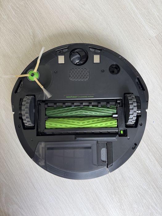iRobot Roomba i3