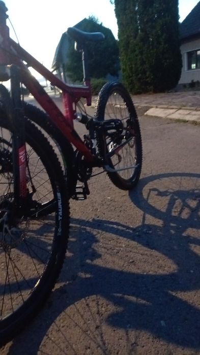De vânzare bicicleta