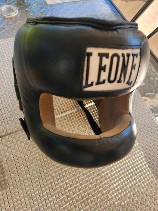 Нова боксова каска LEONE 1947