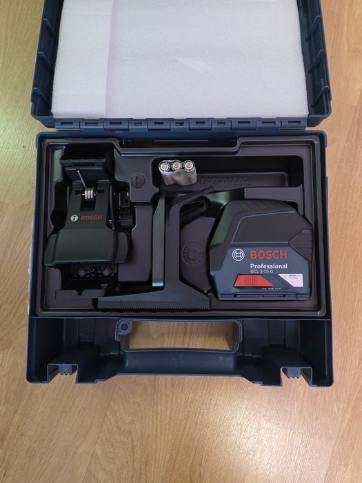 Nivela Bosch gcl 2-15g