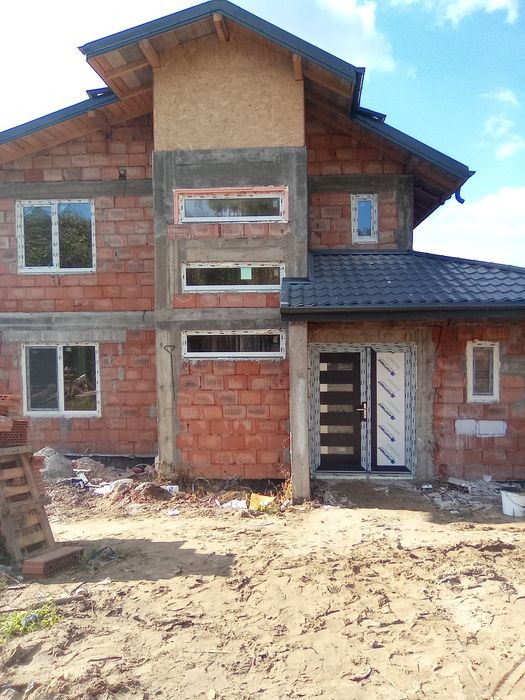 Amenajări interioare și construcții