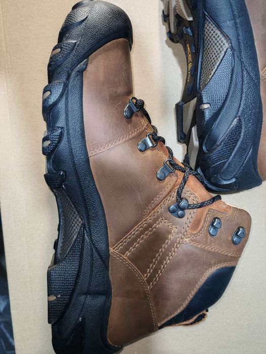 Удобни и практични мъжки боти от естествена кожа KEEN №46