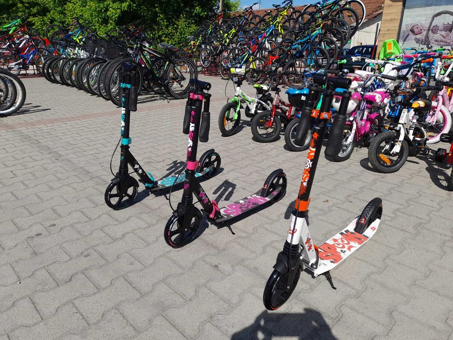 BYOX Детска тротинетка SPOOKY