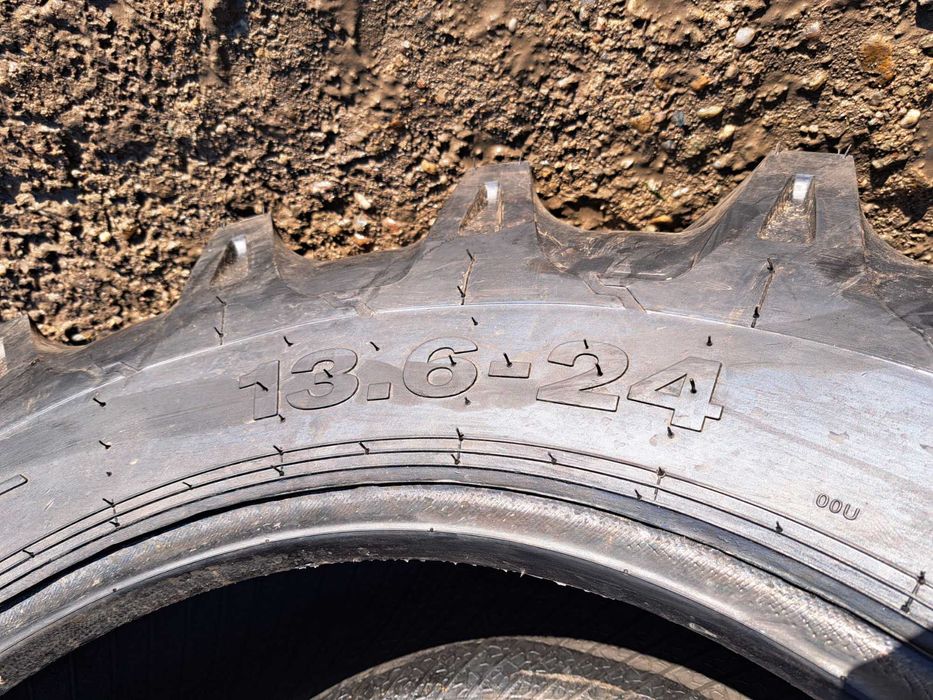 Marca OZKA 13.6-24 anvelope noi cu 12 pliuri pentru tractor fata