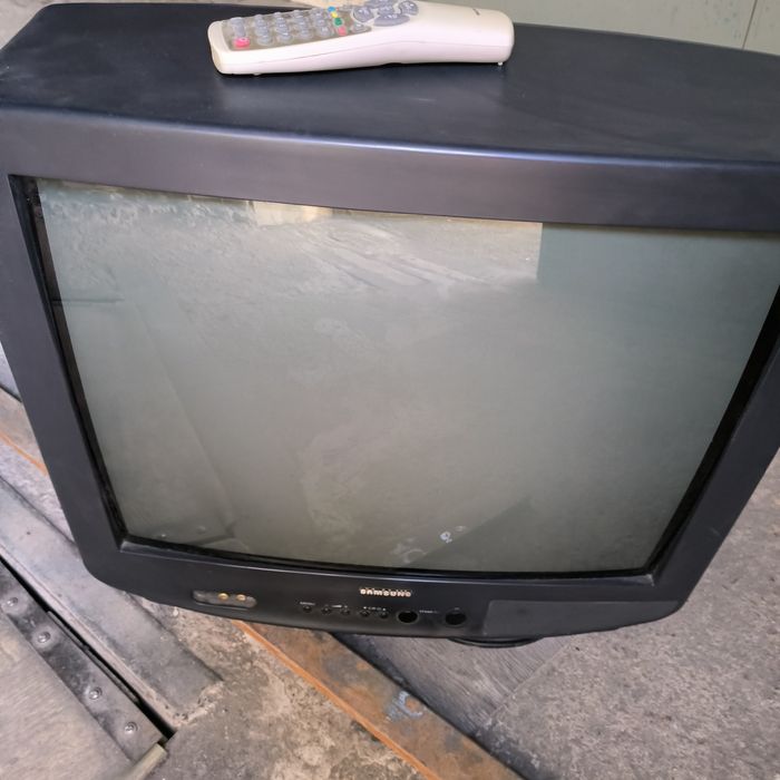 Продам телевизор