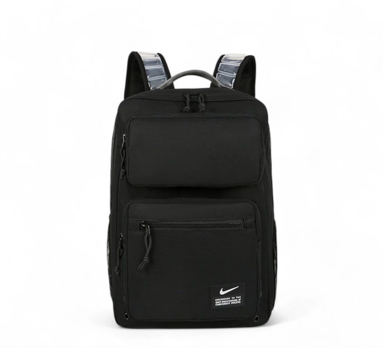 Раница черна nike