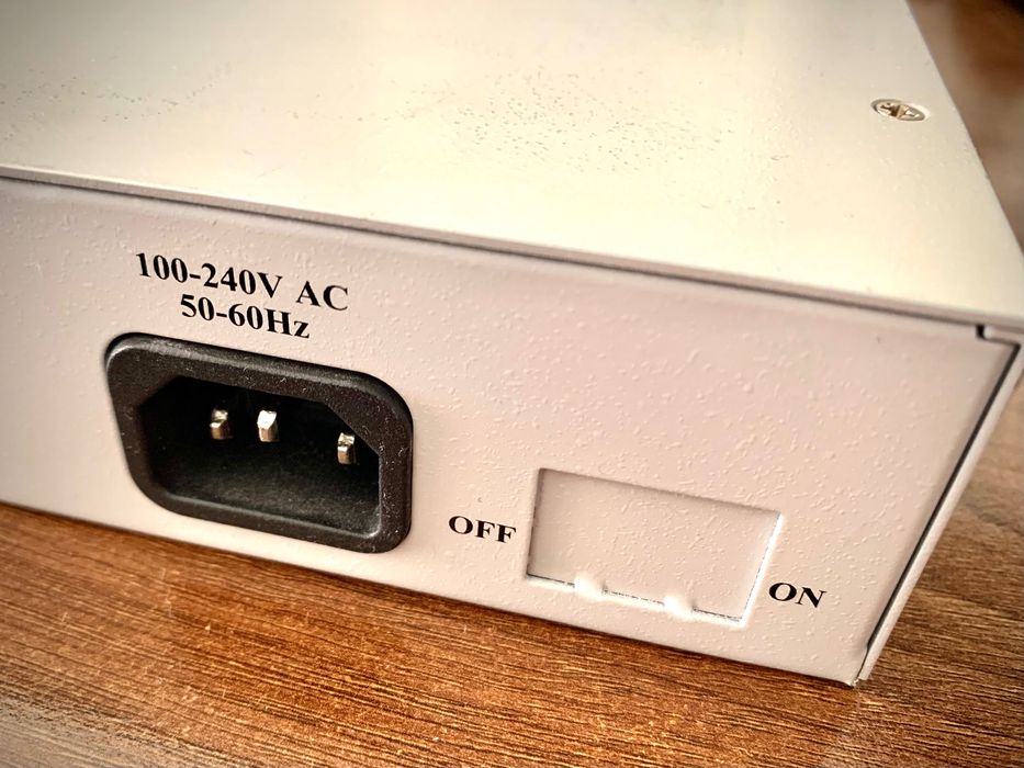 Managed switch CNet CSH-2400W