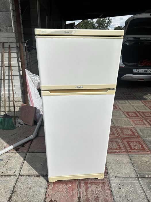 Продам холодильник